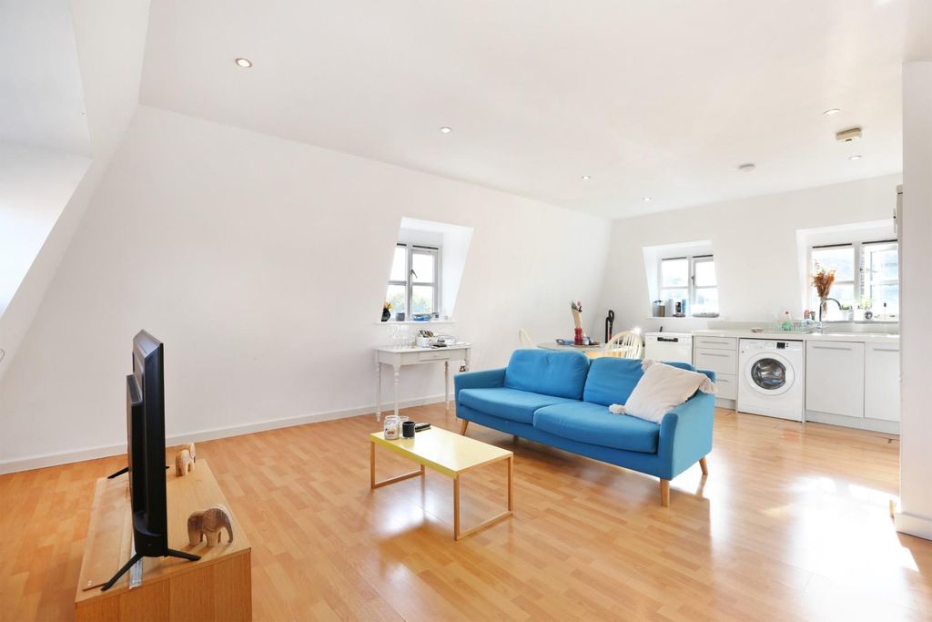Property photo 1 of 9 Ach_0745.Jpg