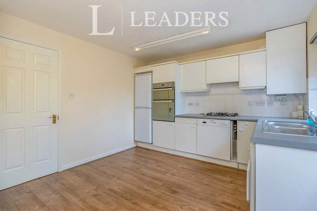 Property photo 2 of 11 2