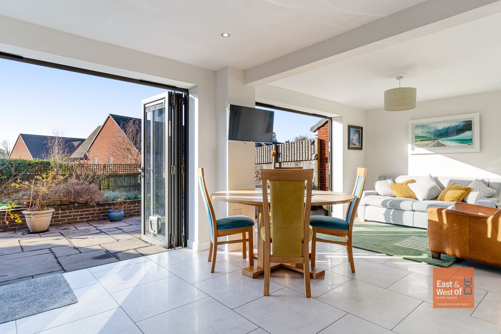 Property photo 3 of 24 A13 - 10 Veysey Close, Exeter - 251203