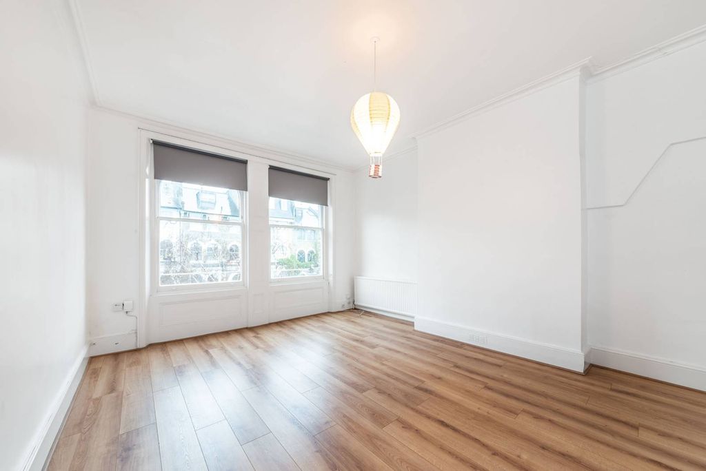 Property photo 1 of 5