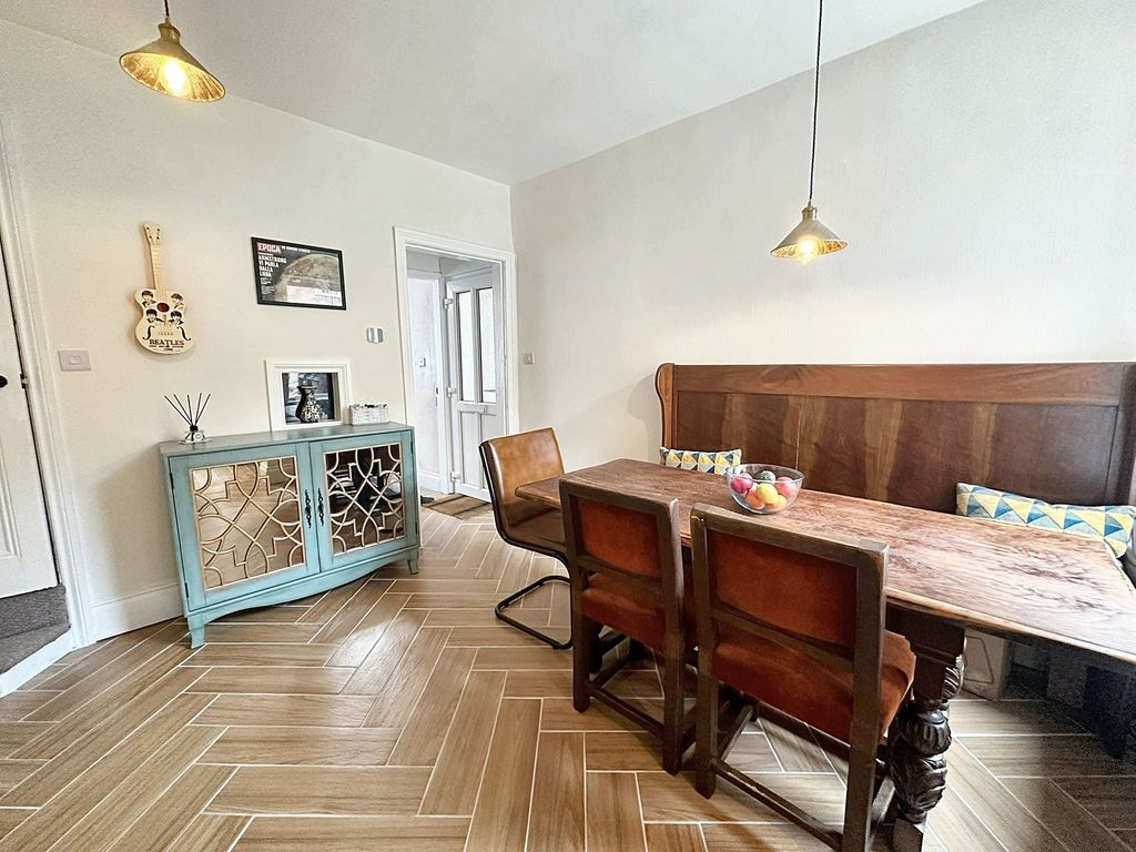 Property photo 3 of 11 Dining Room