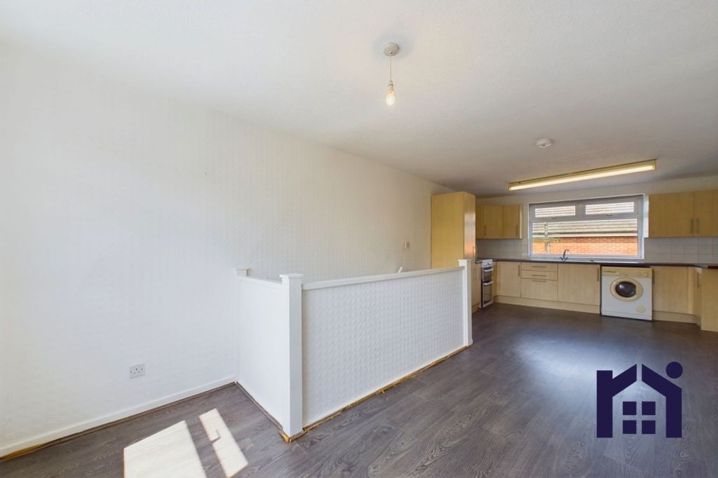 Property photo 2 of 19 First Floor Flat