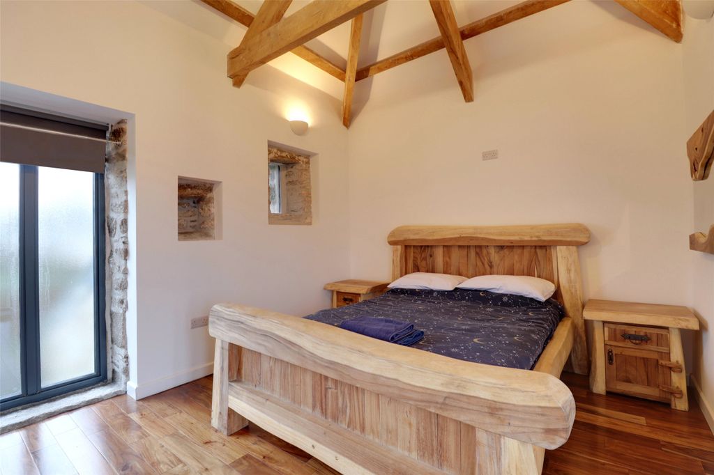 Property photo 3 of 17 Picture No. 03