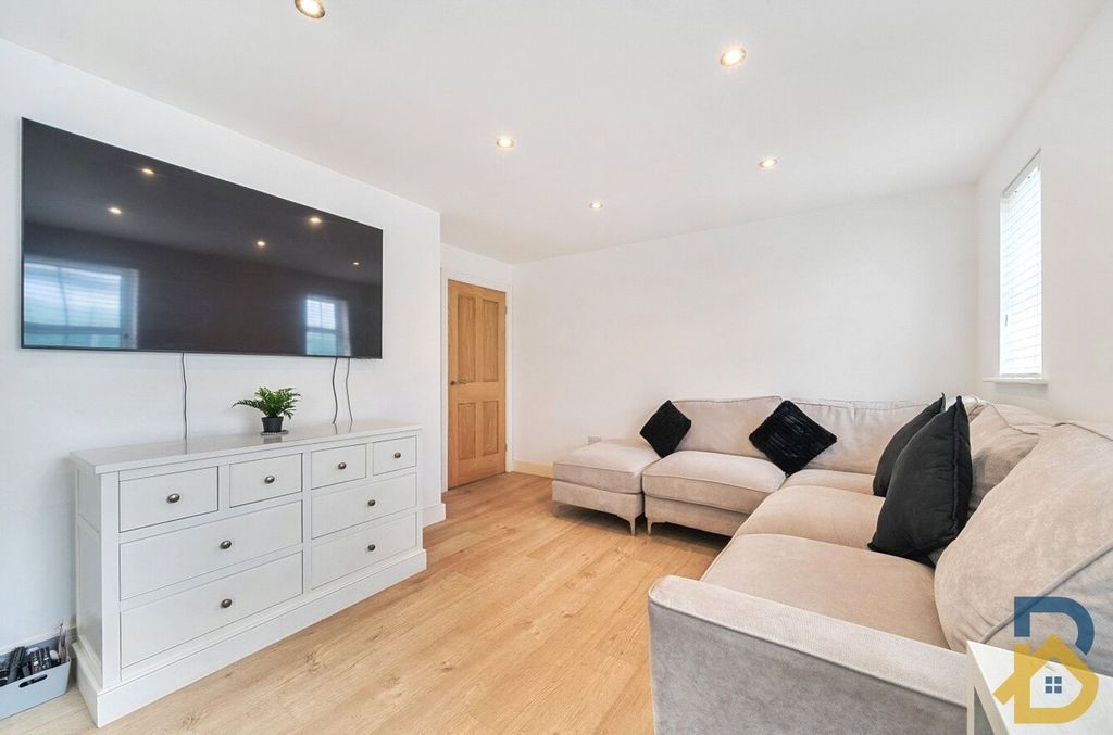 Property photo 3 of 12 Picture No. 42