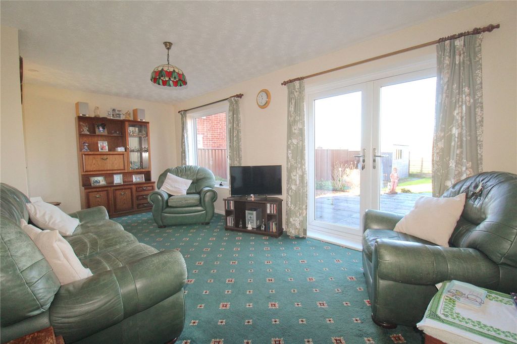 Property photo 3 of 15 Picture No. 11