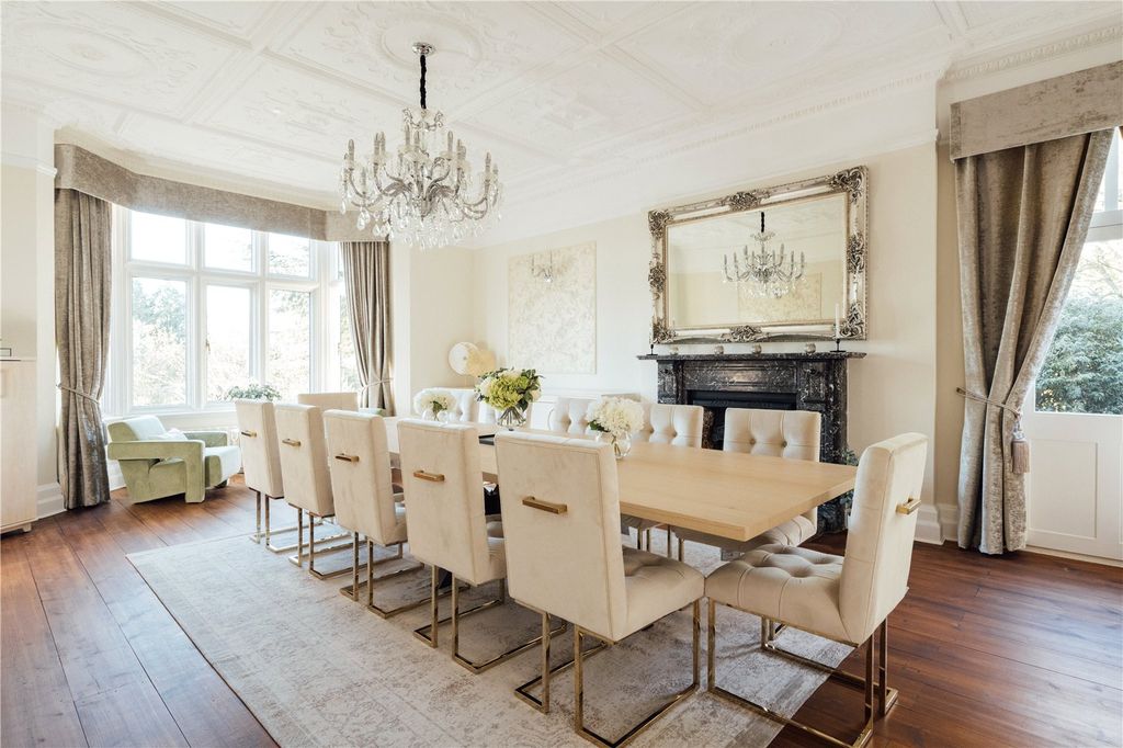 Property photo 3 of 32 Dining Room