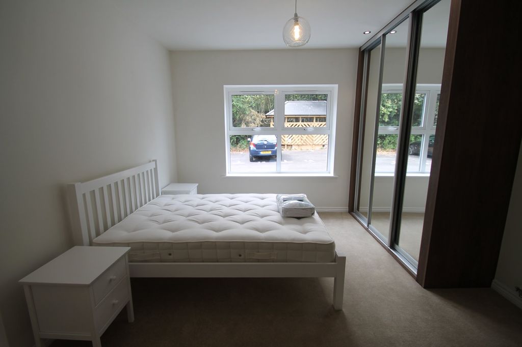 Property photo 2 of 9 Photo 16