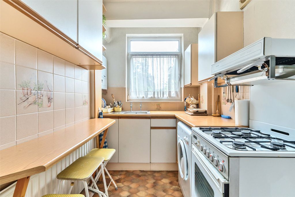 Property photo 3 of 12 Picture No. 11