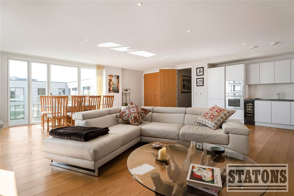 Property photo 2 of 16 Picture No. 59