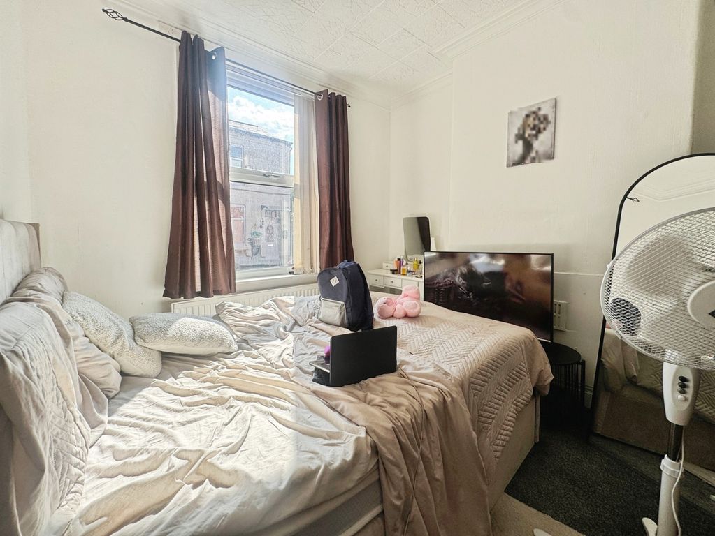 Property photo 2 of 11 Pbox-Img.Jpg