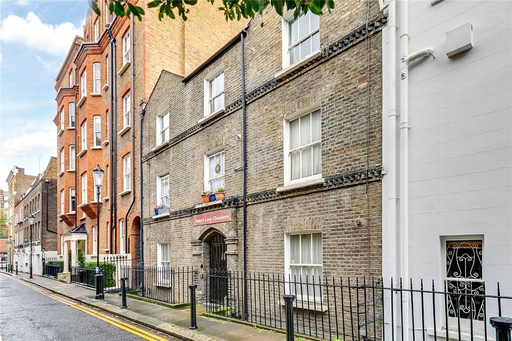 Property photo 3 of 6