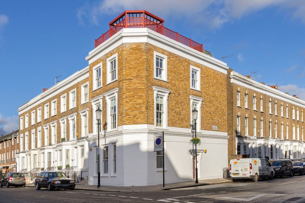 Property photo 1 of 31 Exterior