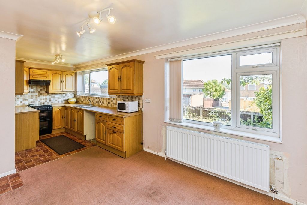 Property photo 2 of 16 Pbox-Img.Jpg