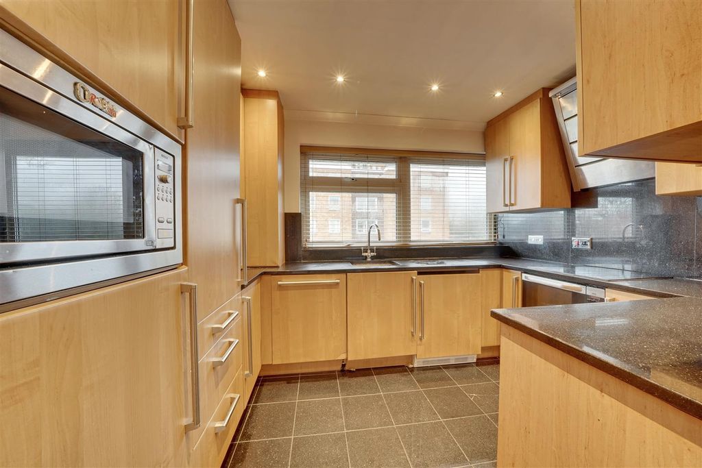 Property photo 2 of 10 Dsc05231-Dsc05235.Jpg