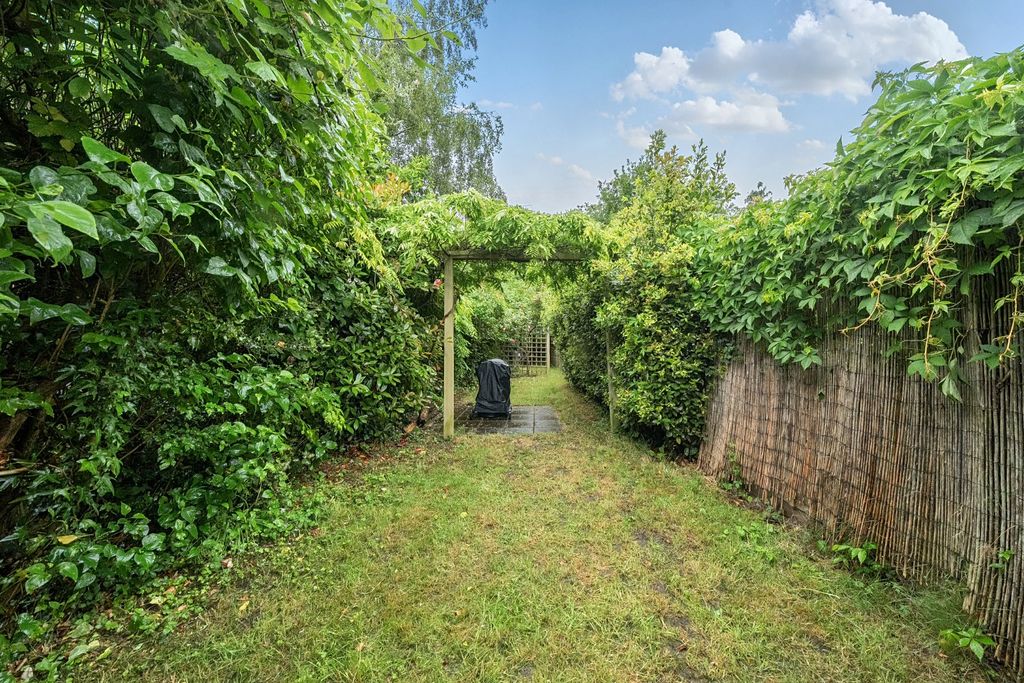 Property photo 2 of 12 Picture No. 15