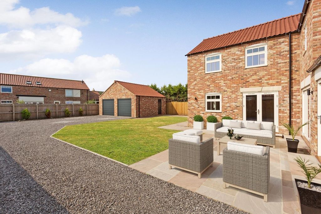 Property photo 2 of 11 Picture 2