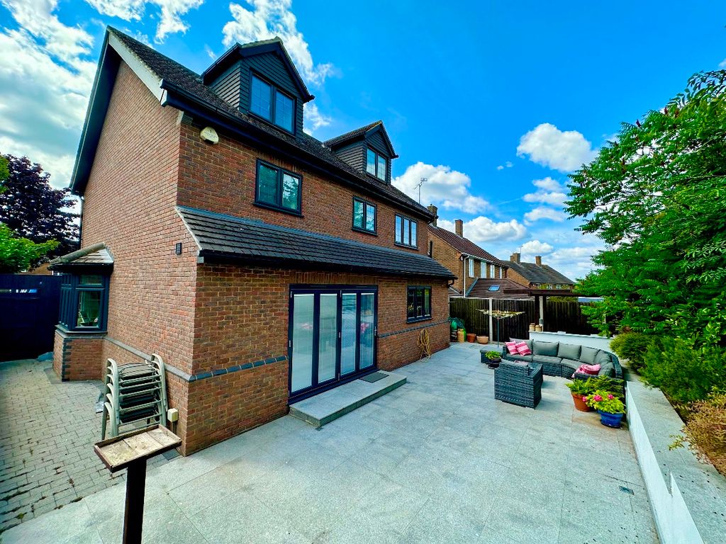 Property photo 1 of 26