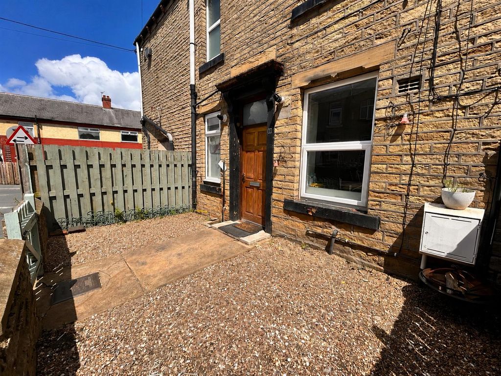 Property photo 3 of 11 1c8Fa2F6-8B65-42F7-8F7d-A5Cf75F6Ec79.Png