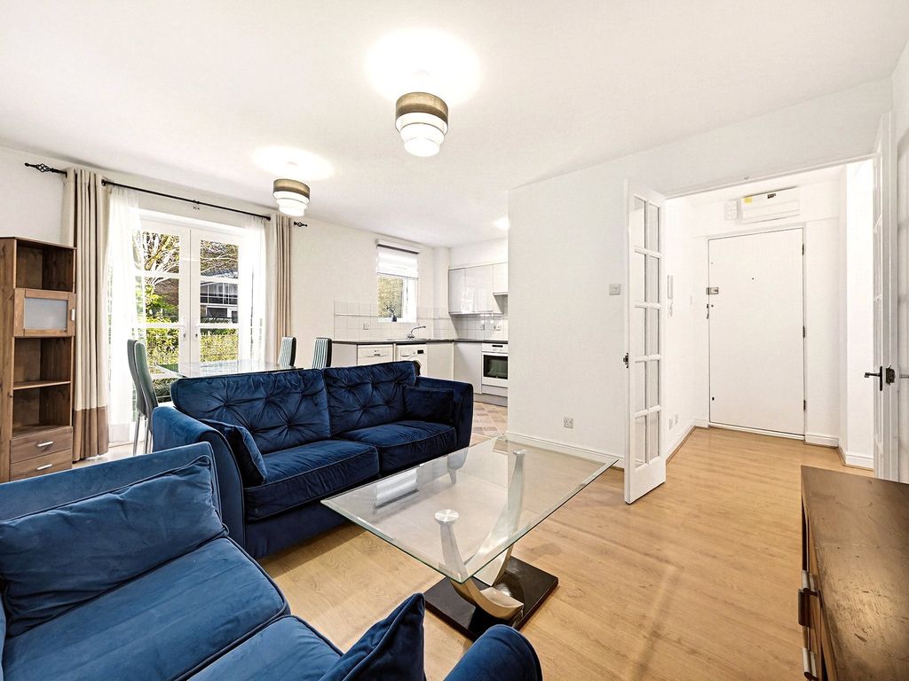 Property photo 1 of 19 Langbourne Place