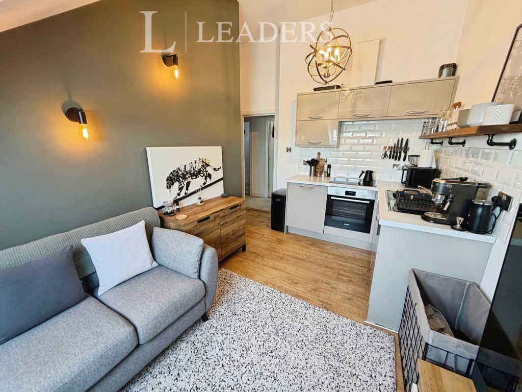 Property photo 1 of 9 Pbox-Img.Jpg