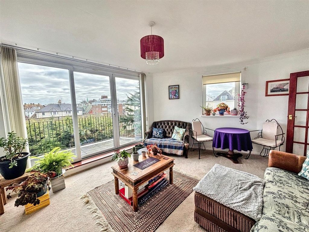 Property photo 1 of 12 4.Jpg