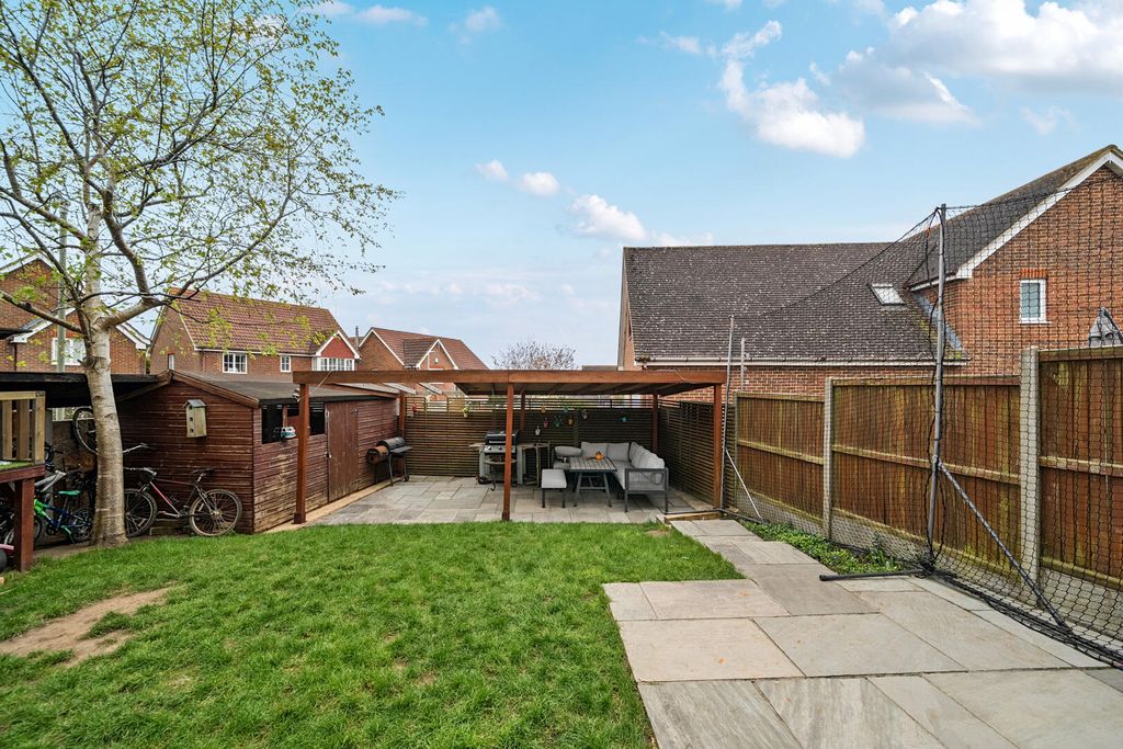 Property photo 2 of 24 Rear Garden