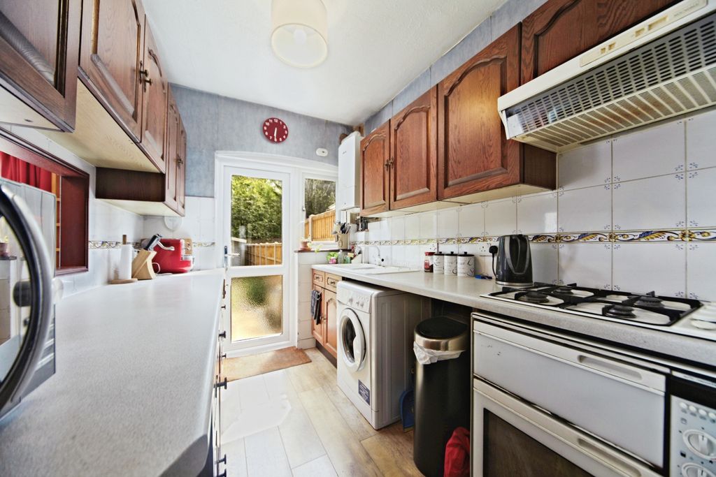Property photo 2 of 17 Kitchen