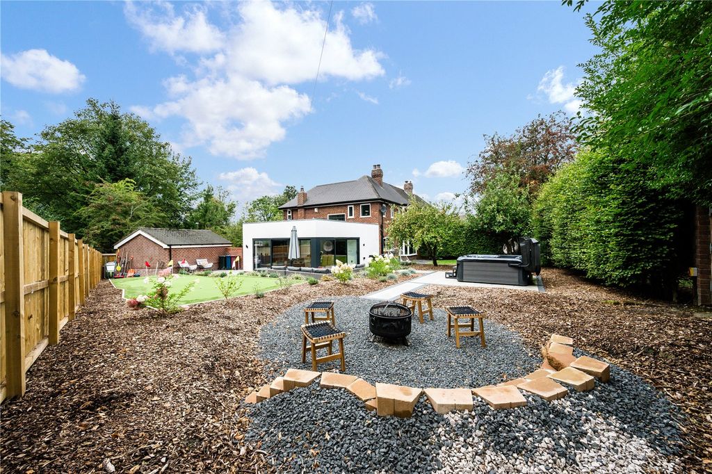 Property photo 3 of 41 Garden