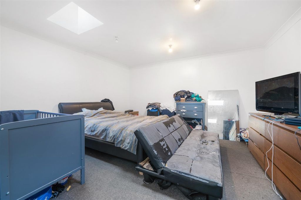 Property photo 3 of 6 111c Maple Road-2.Jpg