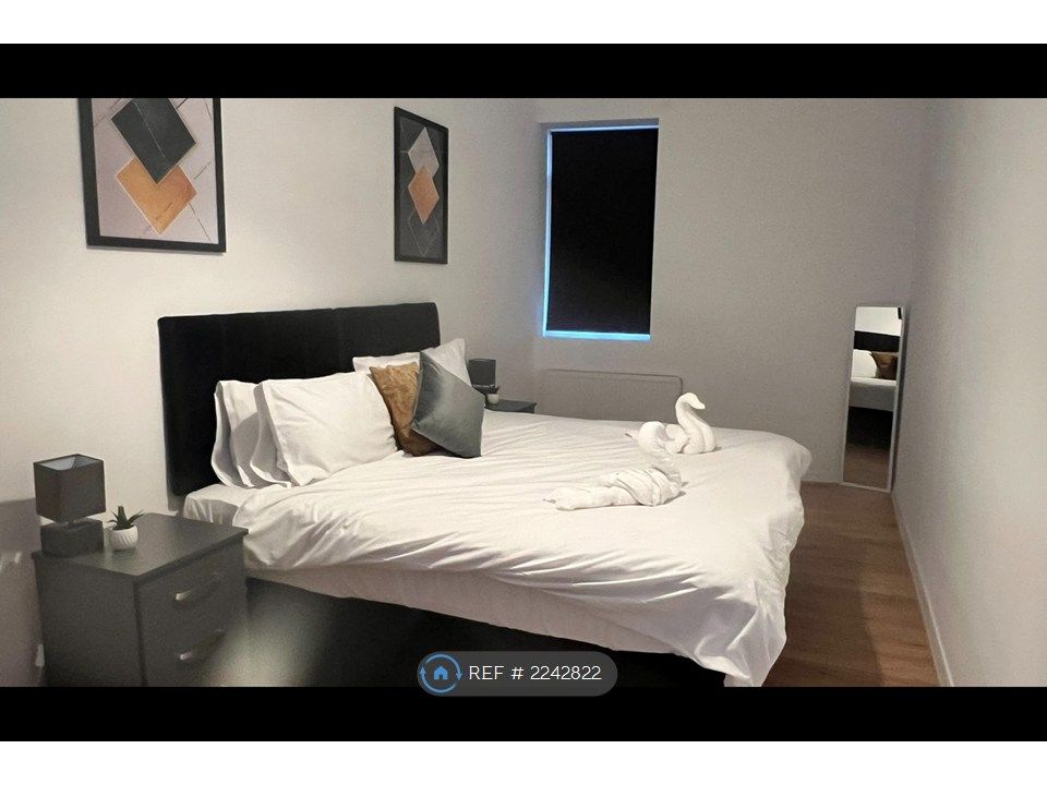 Property photo 2 of 6 Bedroom 1