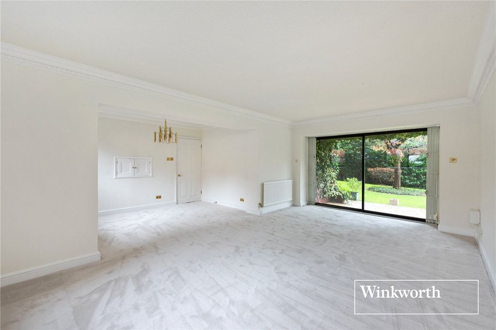 Property photo 1 of 19 Picture No. 12