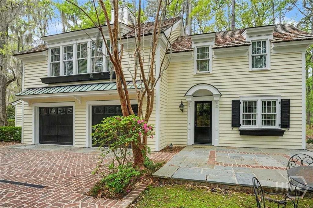 Property photo 1 of 31