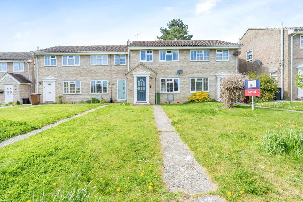 Property photo 1 of 12 Front
