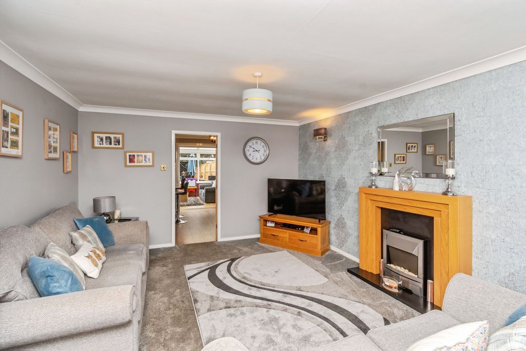Property photo 2 of 15