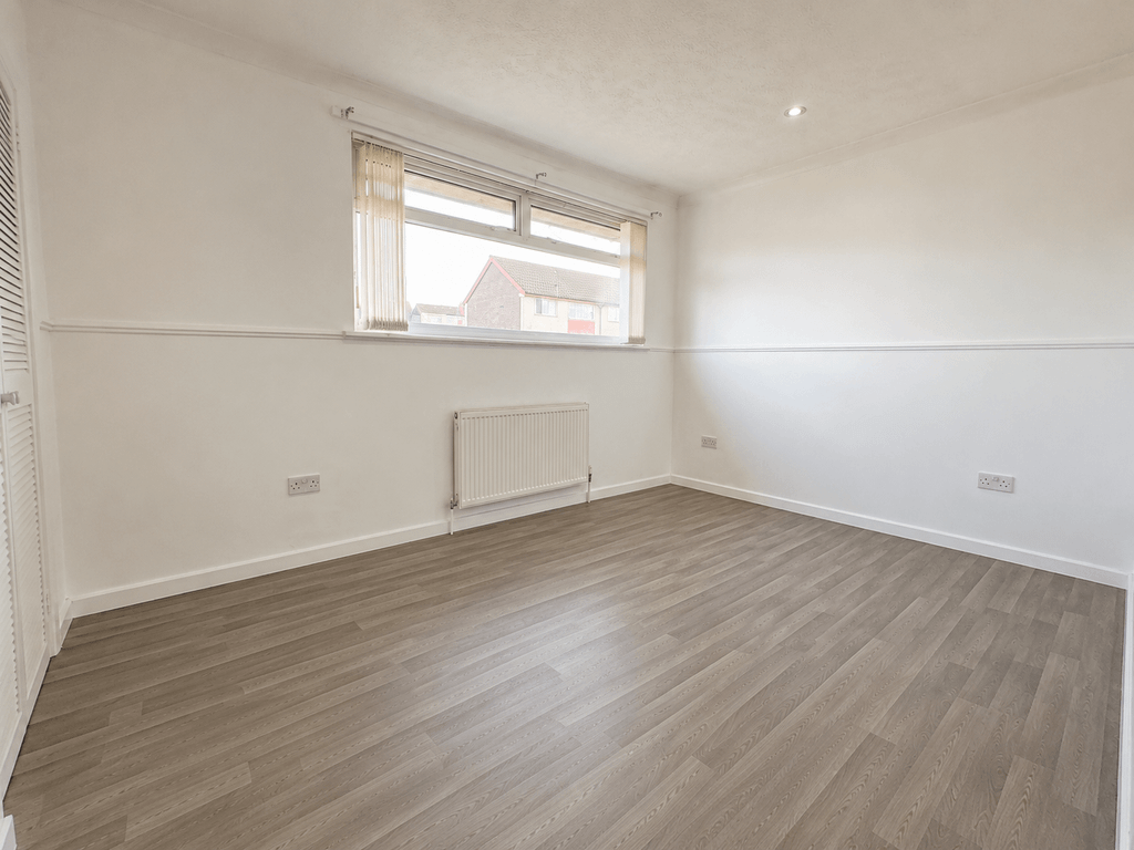 Property photo 3 of 5 Gallery