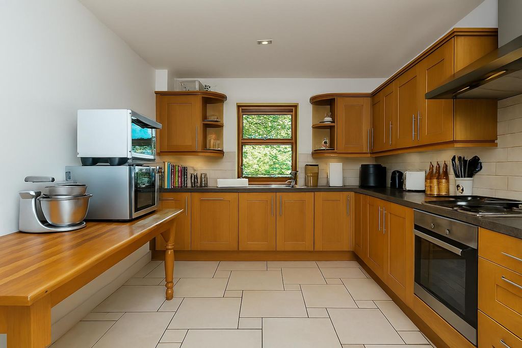 Property photo 3 of 15 Kitchen.Png