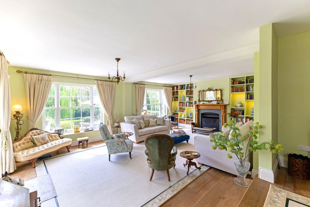 Property photo 3 of 17