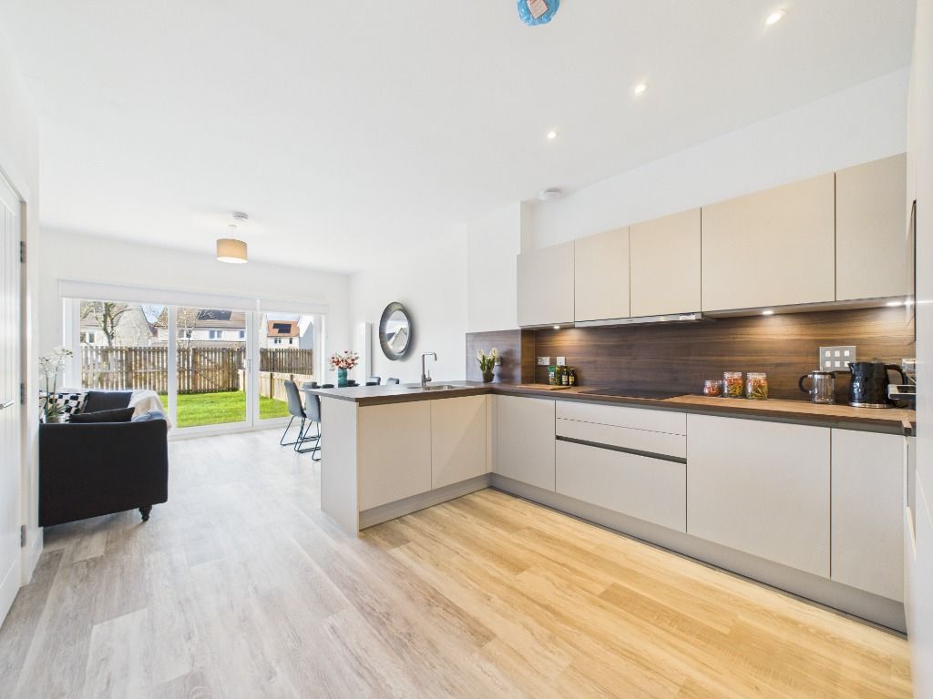 Property photo 1 of 27