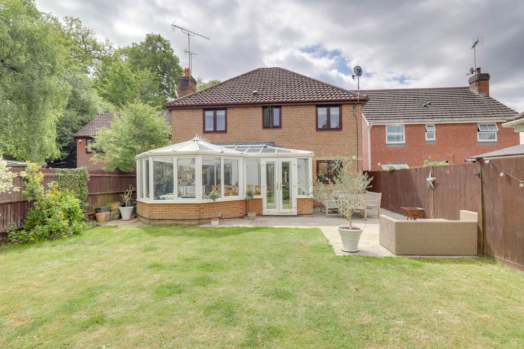 Property photo 2 of 41