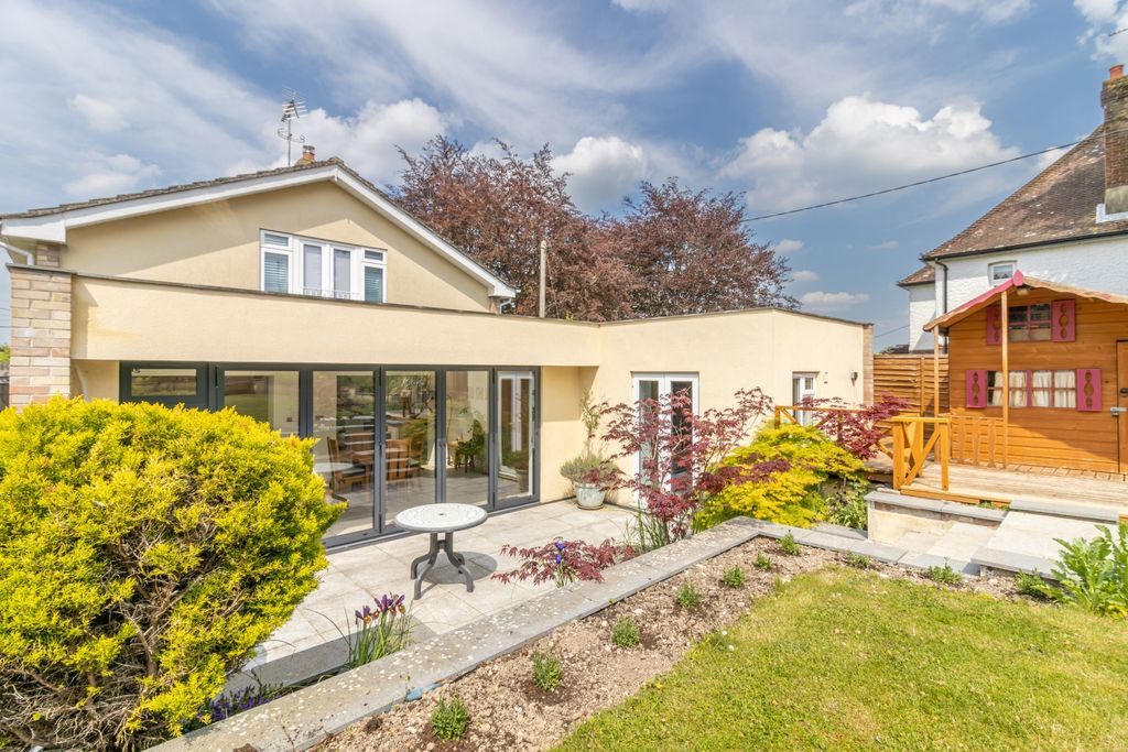 Property photo 1 of 36 Img_7131