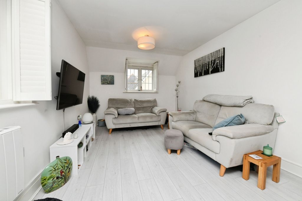 Property photo 3 of 14 Pbox-Img.Jpg