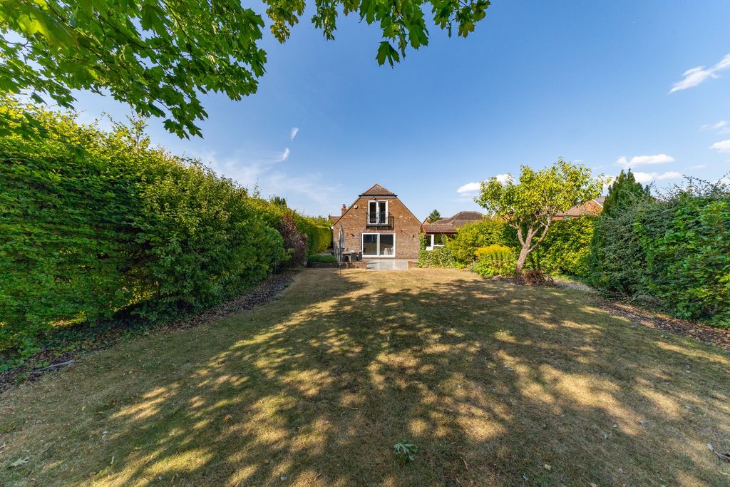 Property photo 2 of 21 5319581