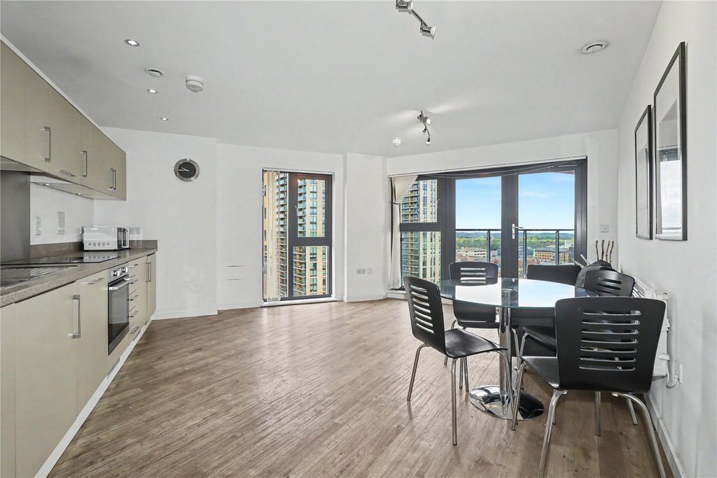 Property photo 2 of 12 Picture No. 06