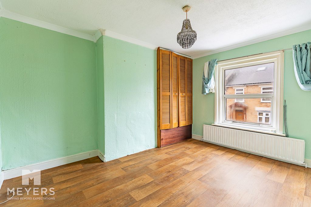 Property photo 3 of 8