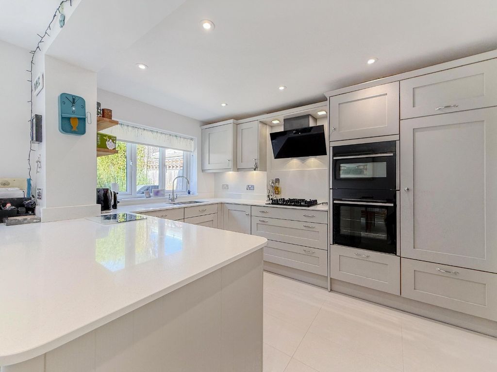 Property photo 2 of 21 5423454