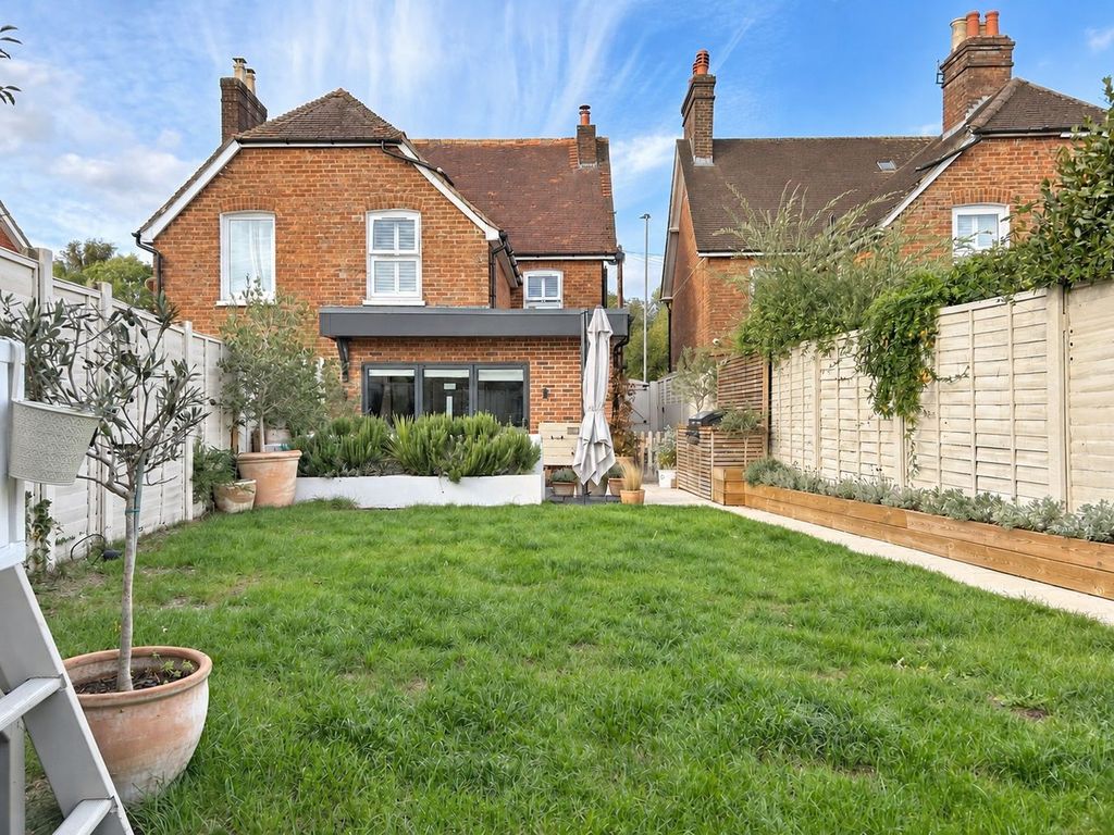 Property photo 3 of 14