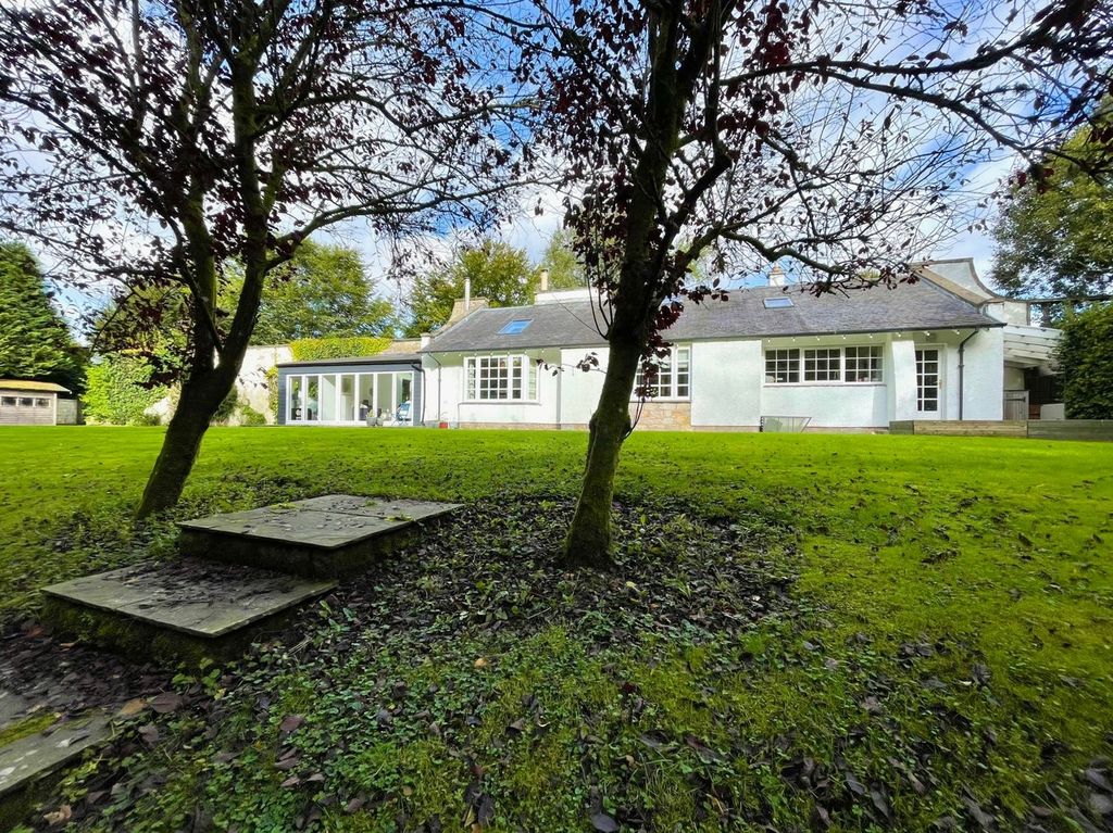 Property photo 1 of 50