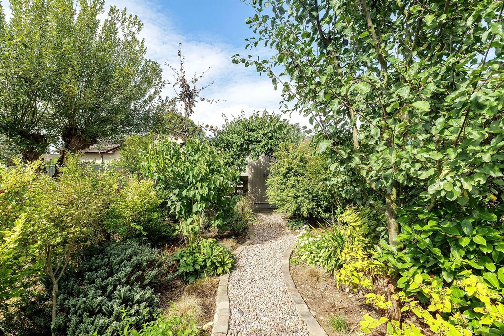 Property photo 1 of 25 Picture No. 19