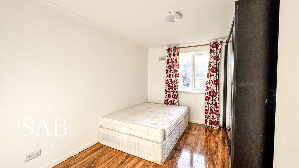 Property photo 2 of 4