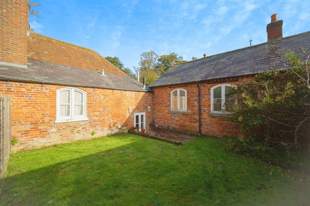 Property photo 3 of 17